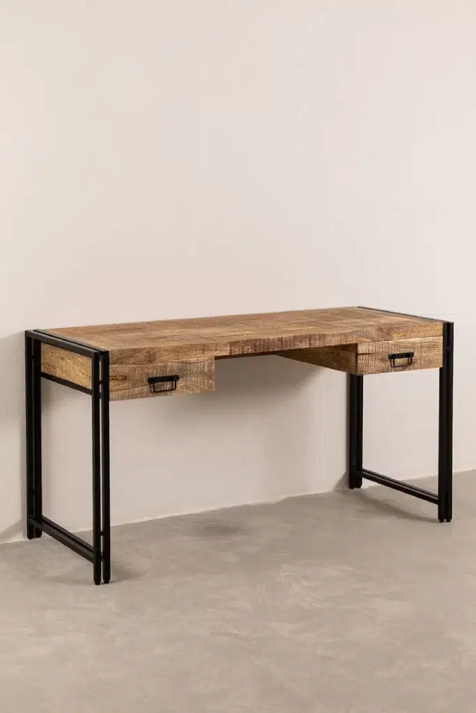 Escritorio de madera y hierro